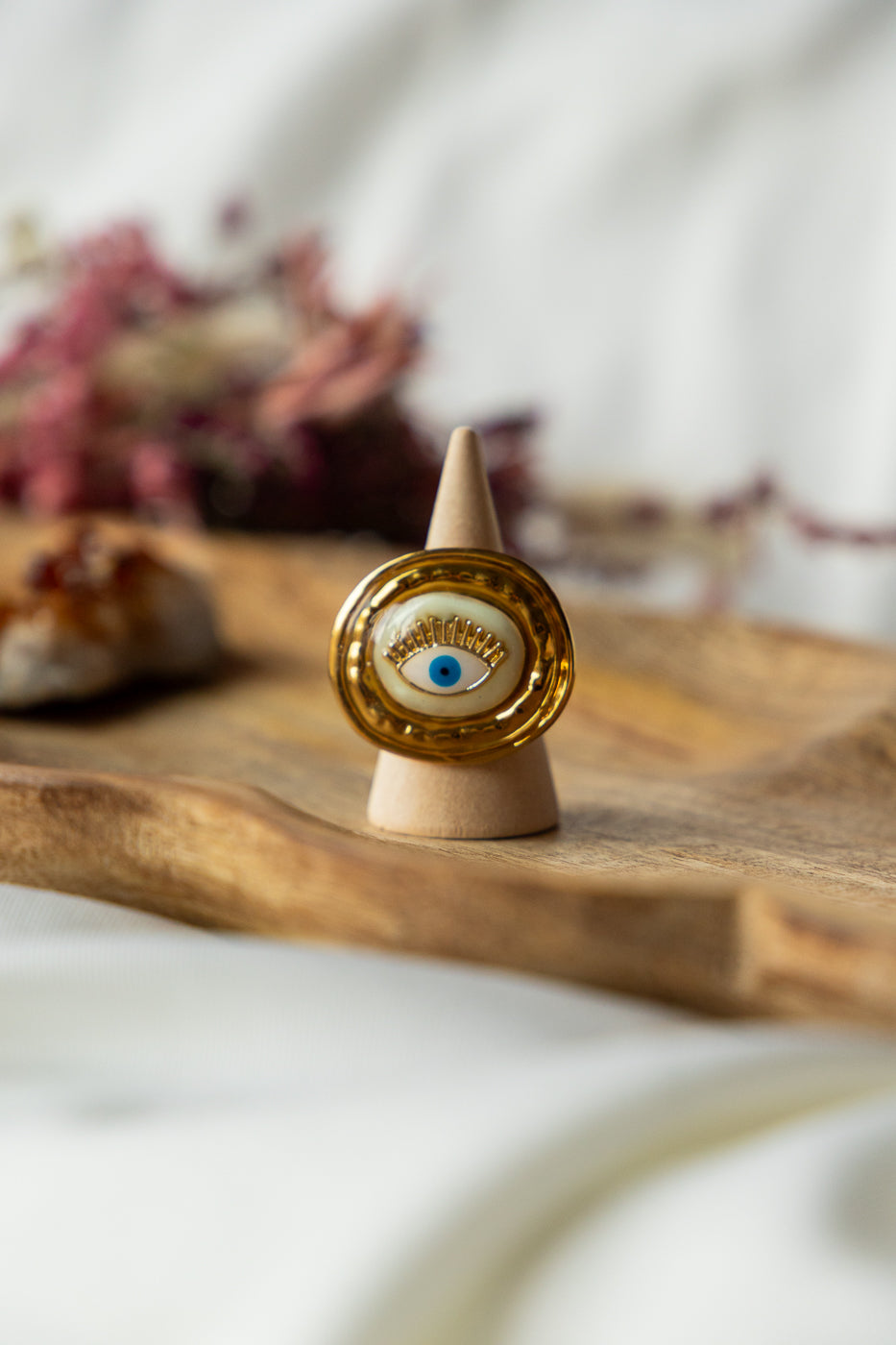 oog ring, rood oog, evil eye, blauw oog