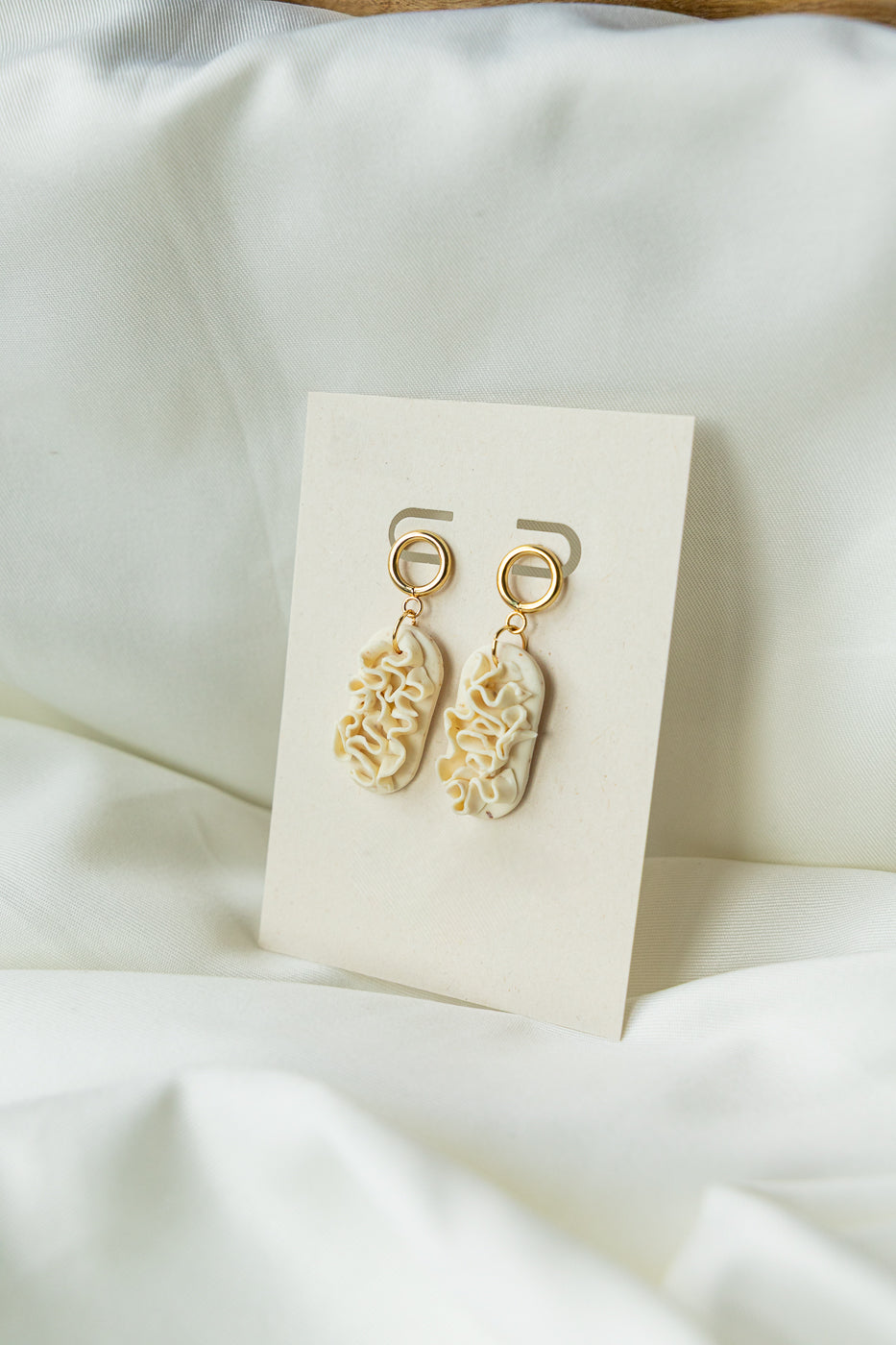 Oorbellen | Ivory Ruffle