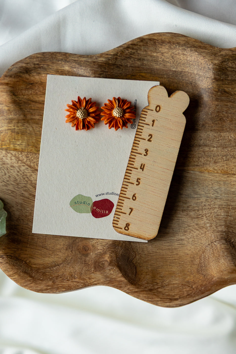 Oranje oorbellen, amber, amberoorbellen, bloem oorbellen, bloem, handgemaakte oorbellen, herfst, herfst oorbellen