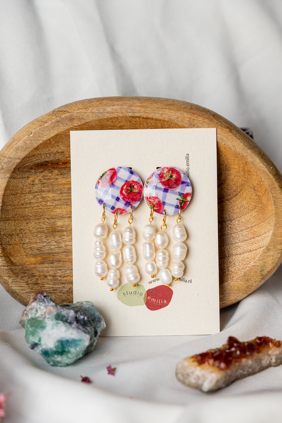 picnic parels, parel oorbellen, parels, oorbellen van klei, pearls, unieke sieraden, handgemaakte oorbellen