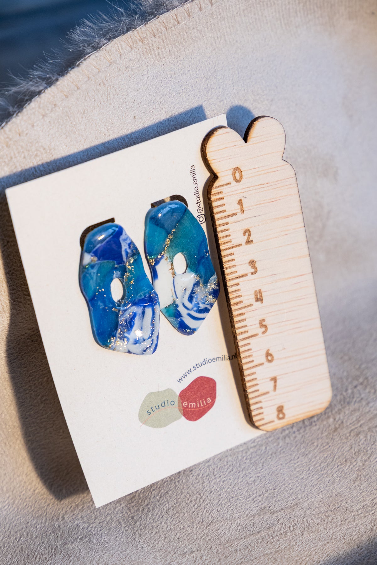 Oobellen, roestvrijstaal, blauwe oorbellen, oorbellen van klei, statement oorbellen