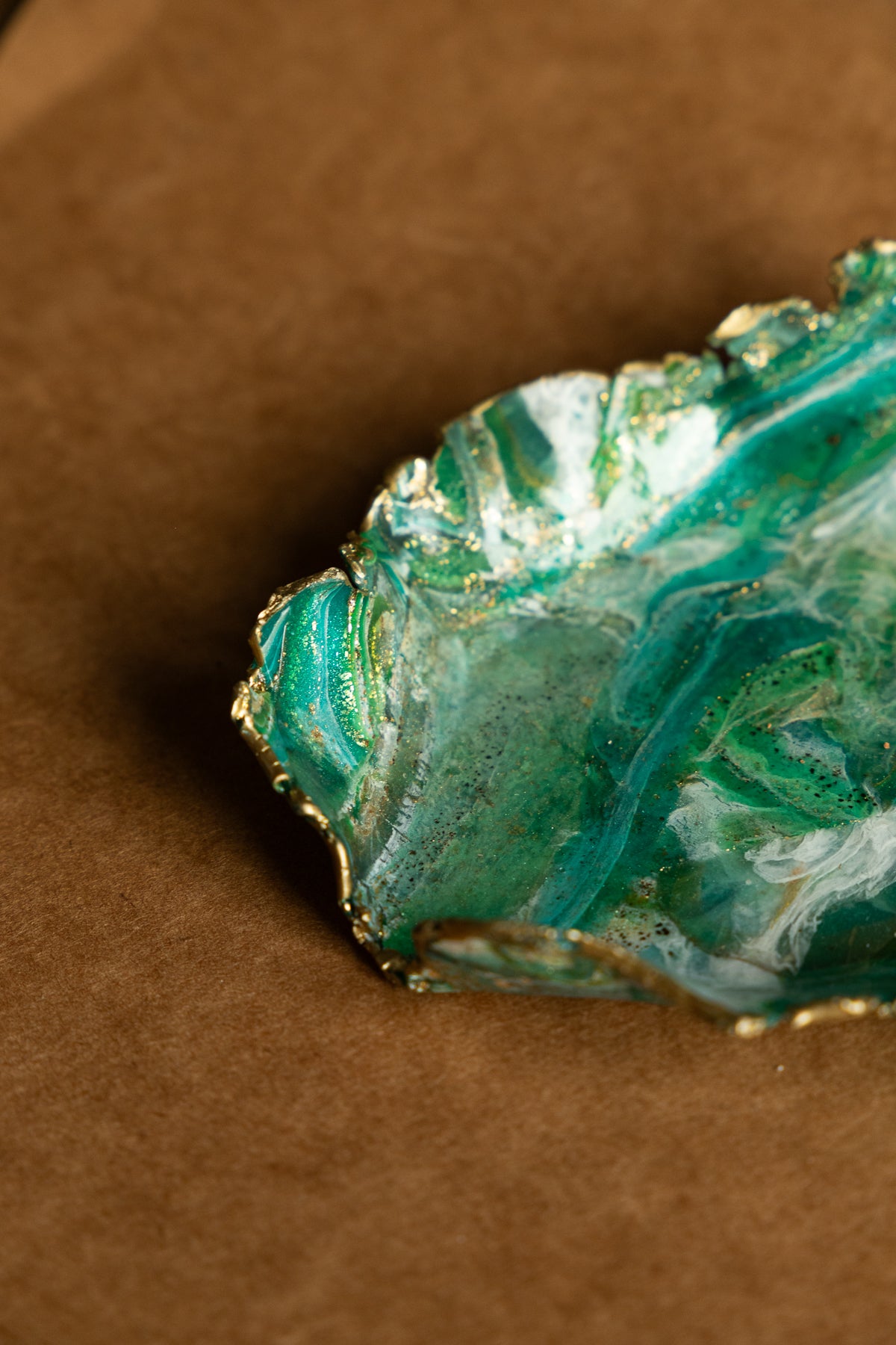Accessoire | Faux agate dish in green