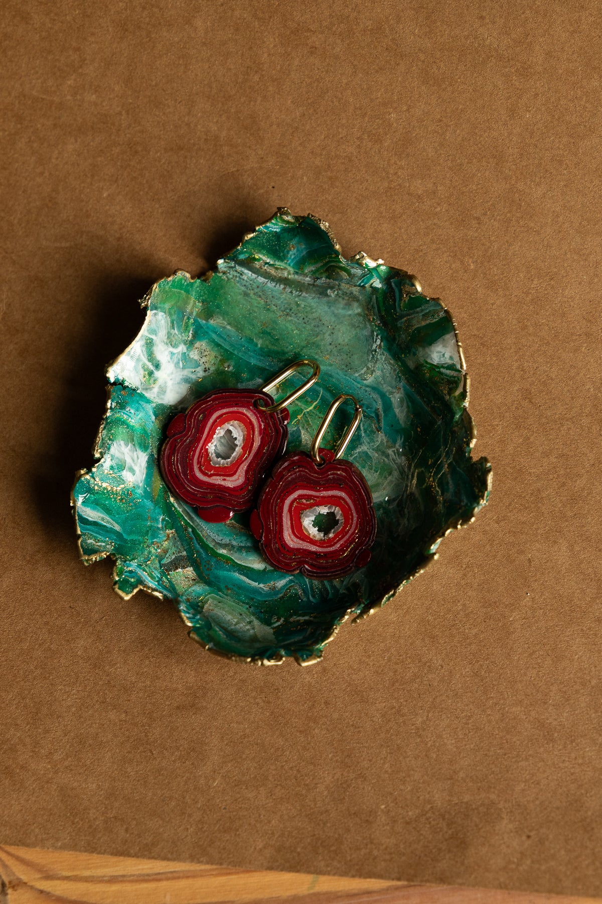 Oorbellen | Faux agate red organic