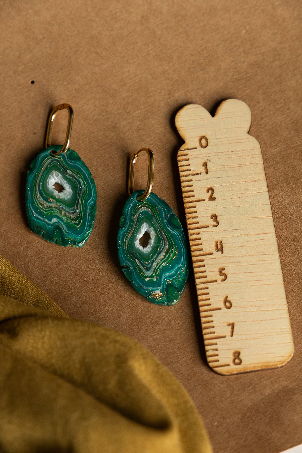 Oorbellen | faux agate green organic