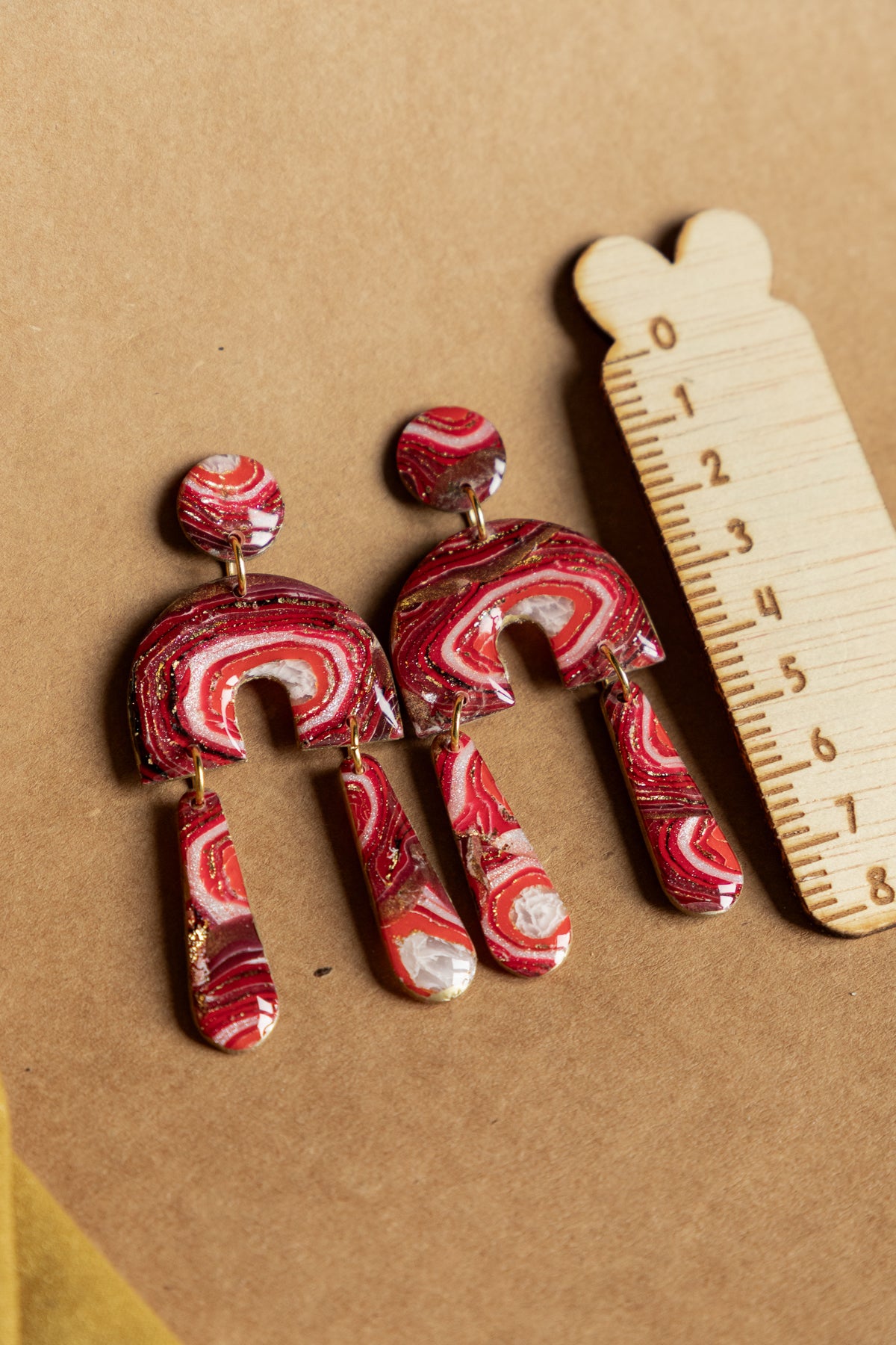 Oorbellen | Faux agate red dangles