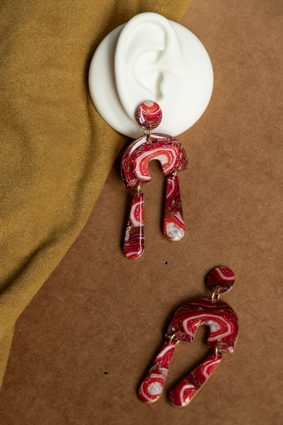 Oorbellen | Faux agate red dangles