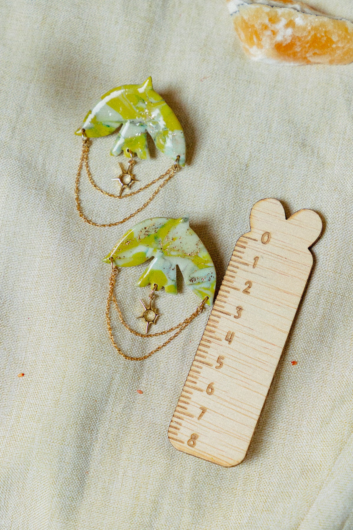 Oorbellen | green stone birds statement