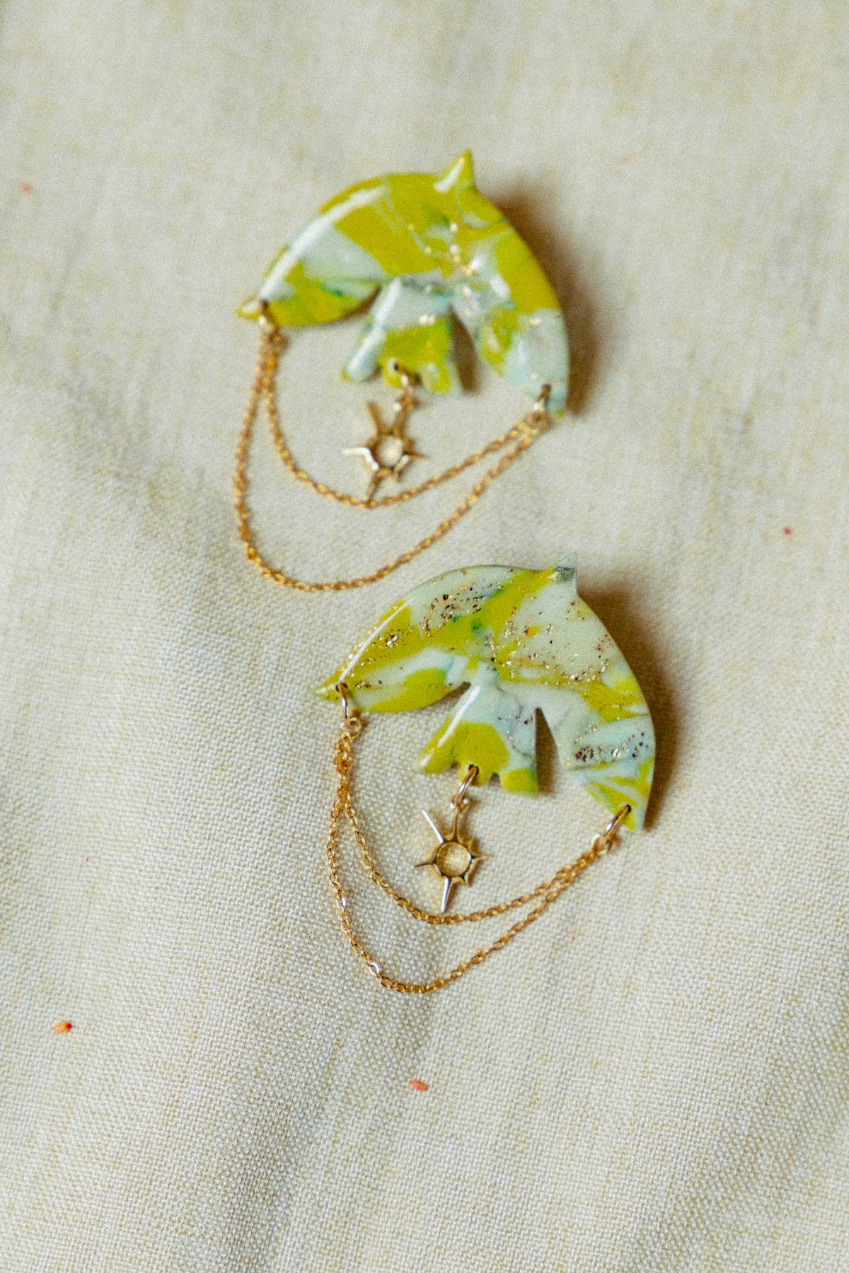 Oorbellen | green stone birds statement