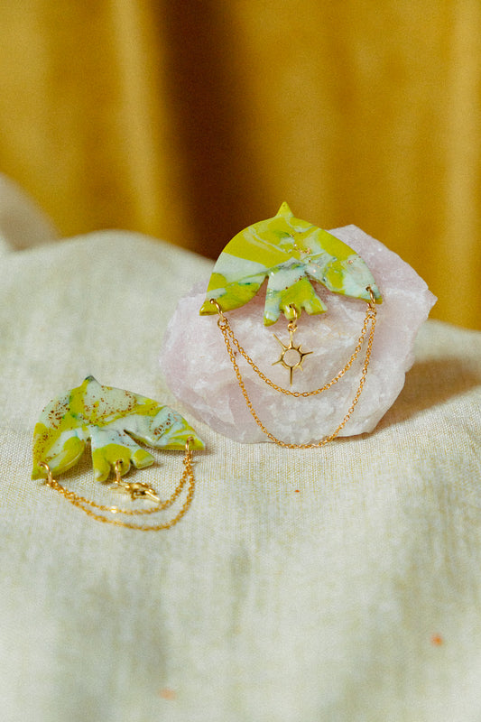 Earrings | green stone birds statement