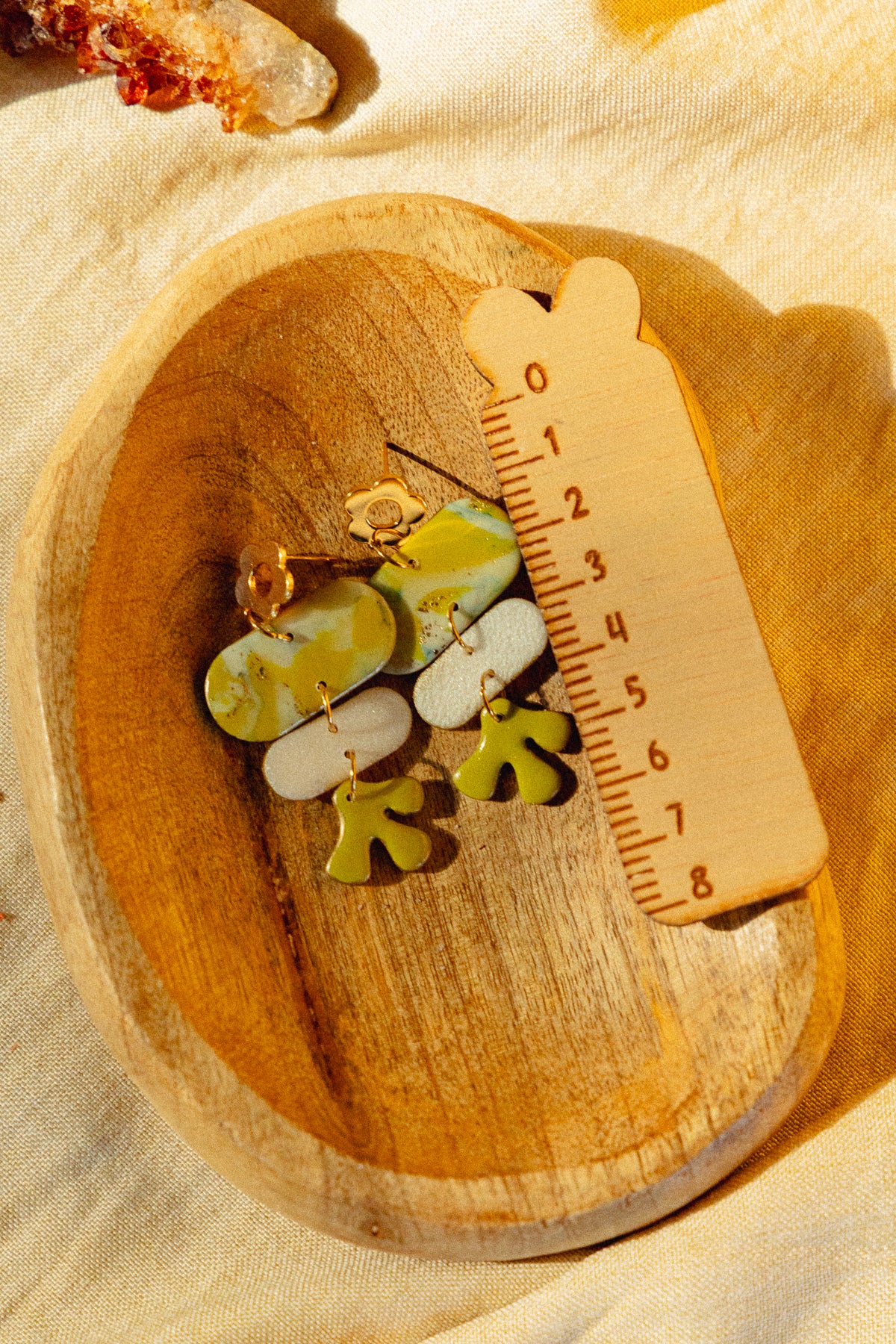 groene oorbellen, statement oorbellen, statement sieraden, unieke oorbellen voor haar, dames oorbellen, handgemaakte sieraden, sieraden rvs, lichtgewicht sieraden