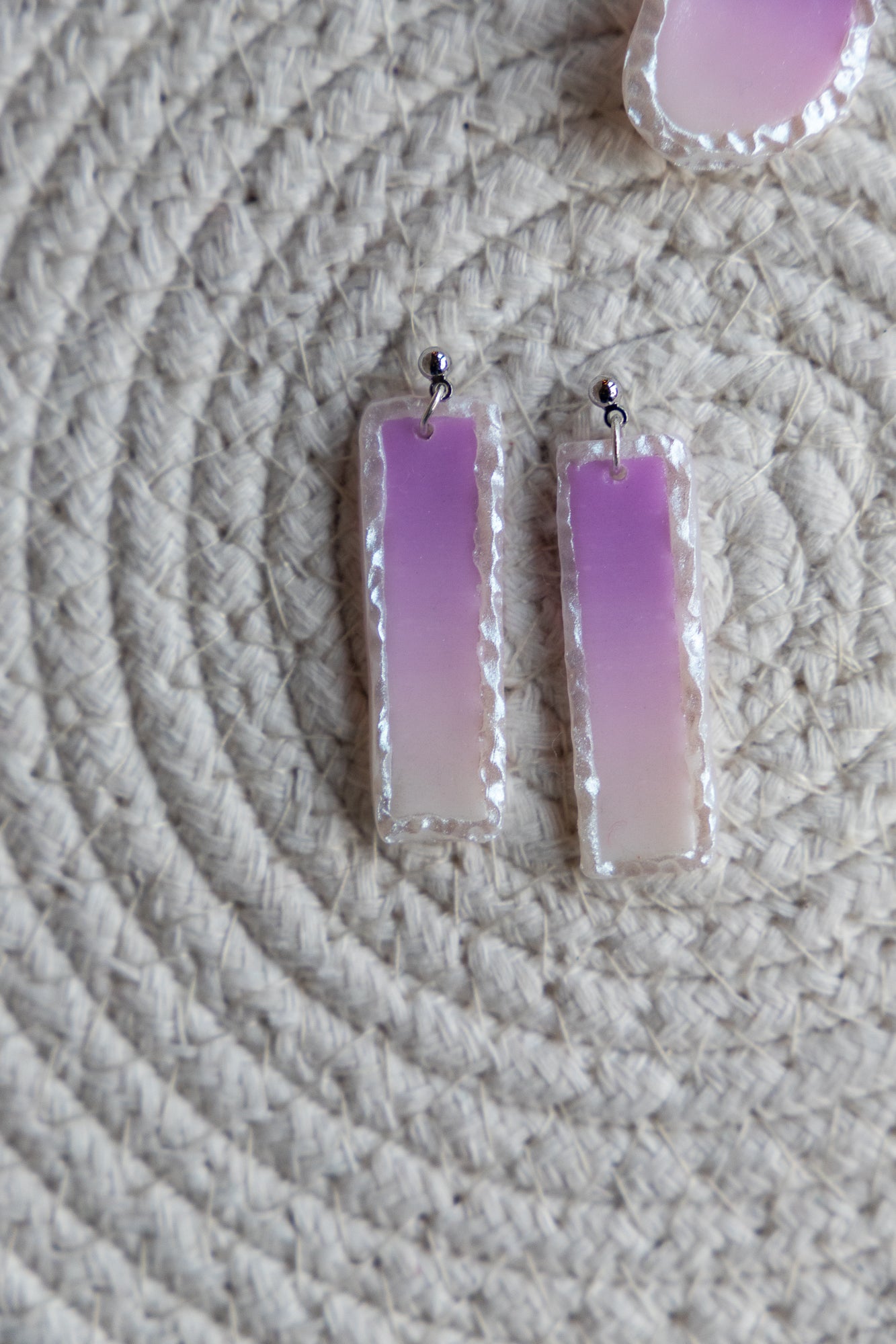 Earrings | Diva Frosted Lilac