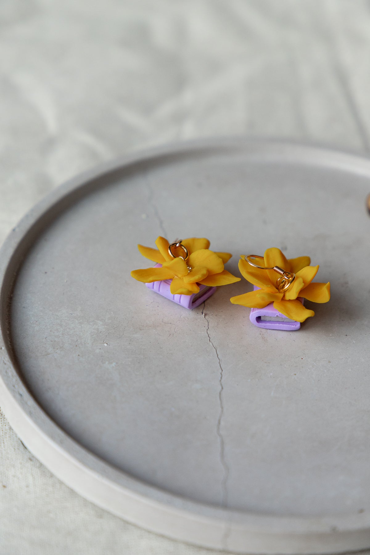 oorbellen, bloemen, boeken, boekenoorbellen