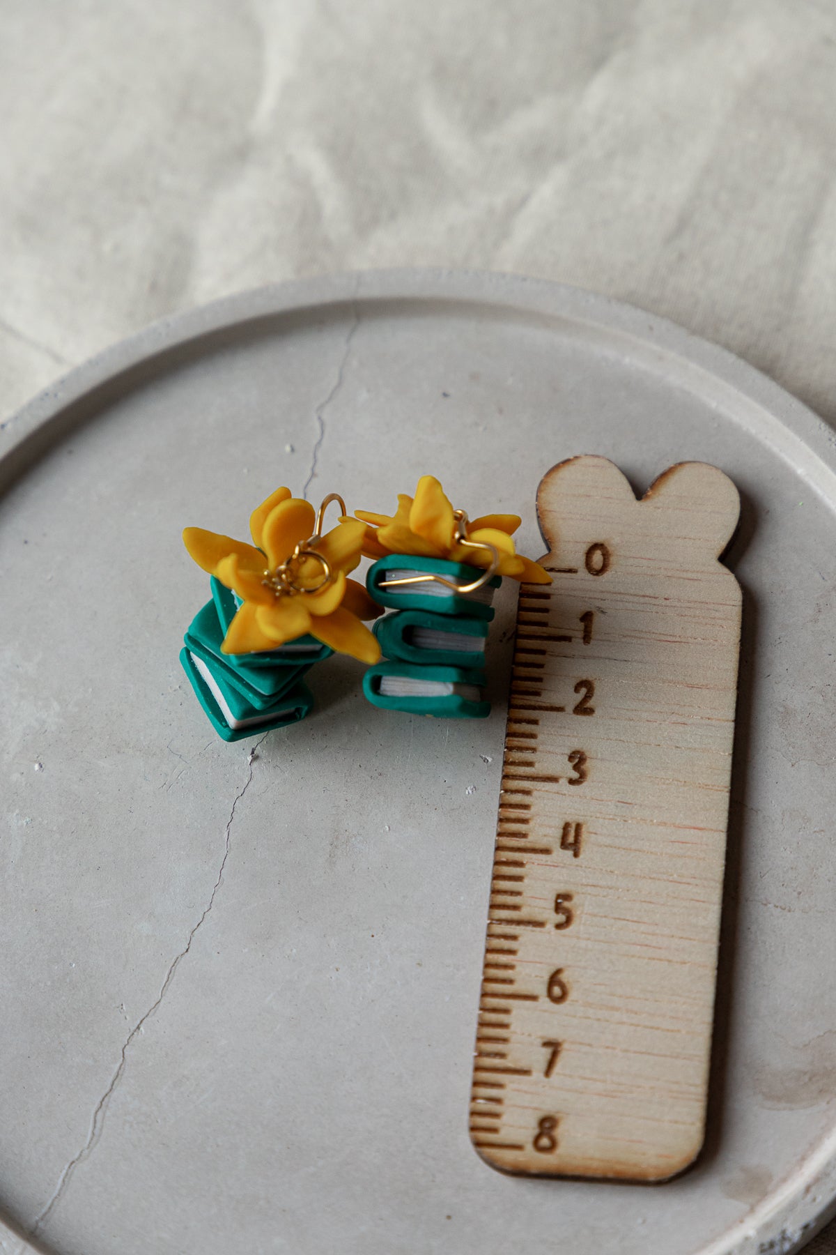 oorbellen, bloemen, boeken, boekenoorbellen
