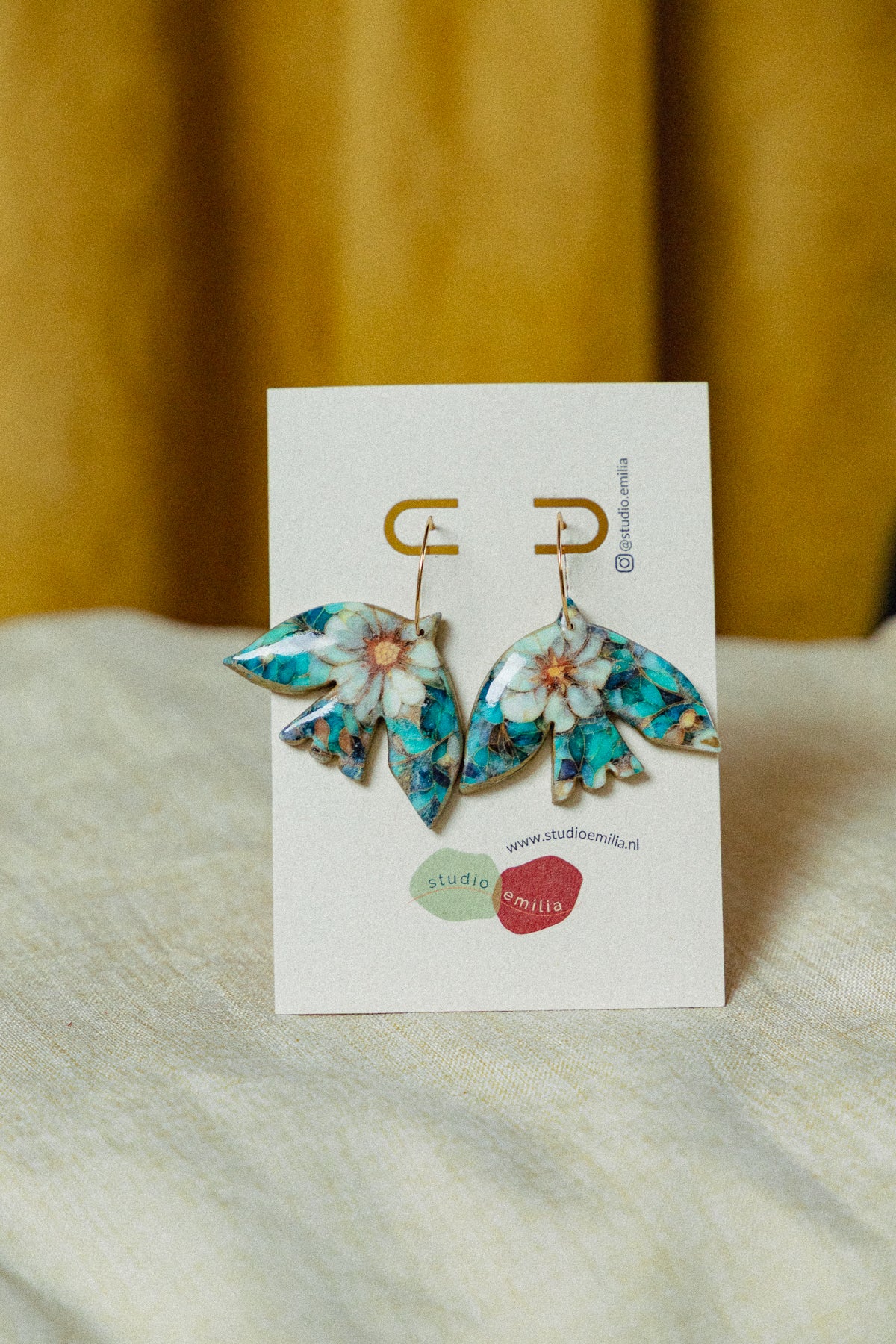 statement oorebellen, creool oorbellen, dames oorbellen, dames statement, design, handgemaakt, sieraden, vogel oorbellen
