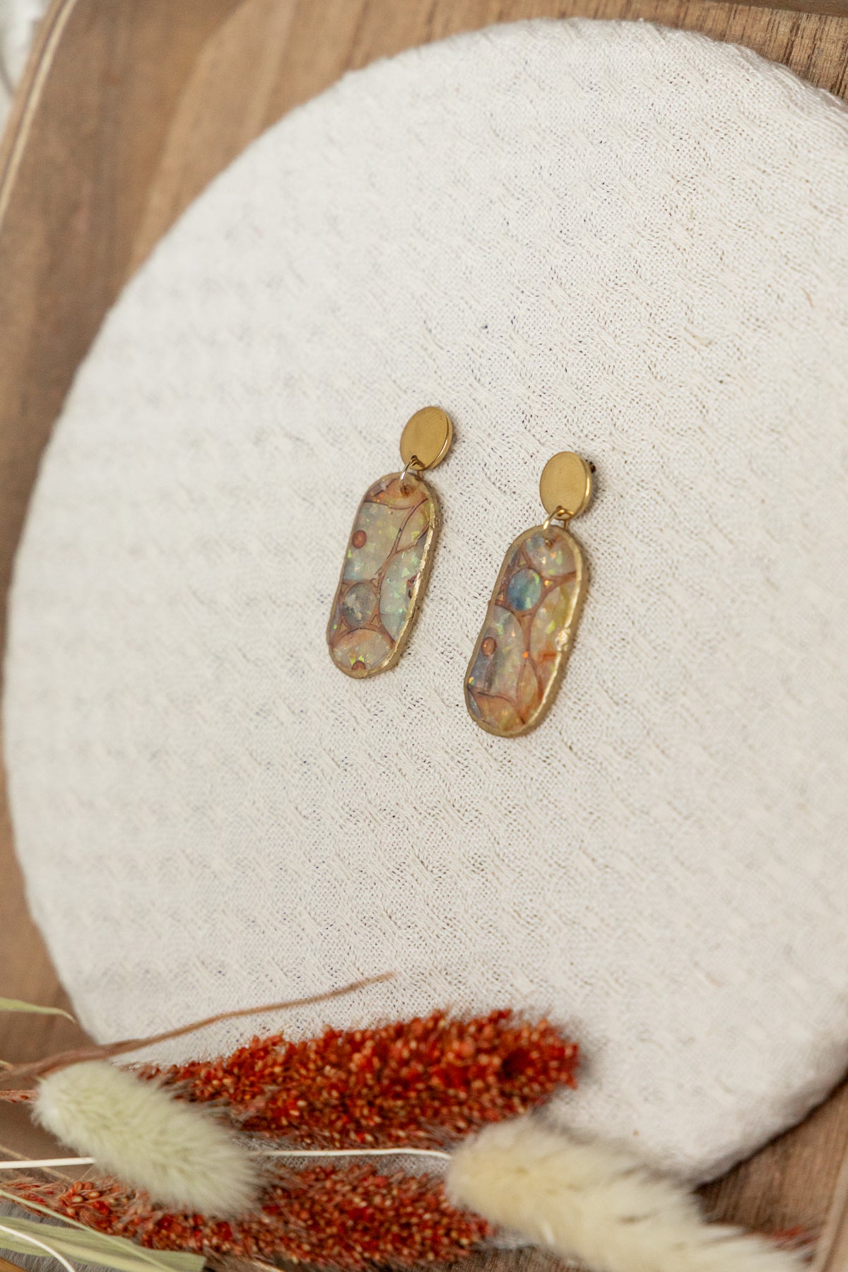 oorbellen van klei, klei oorbellen, sieraden, handgemaakte sieraden, statement sieraden, dames oorbellen