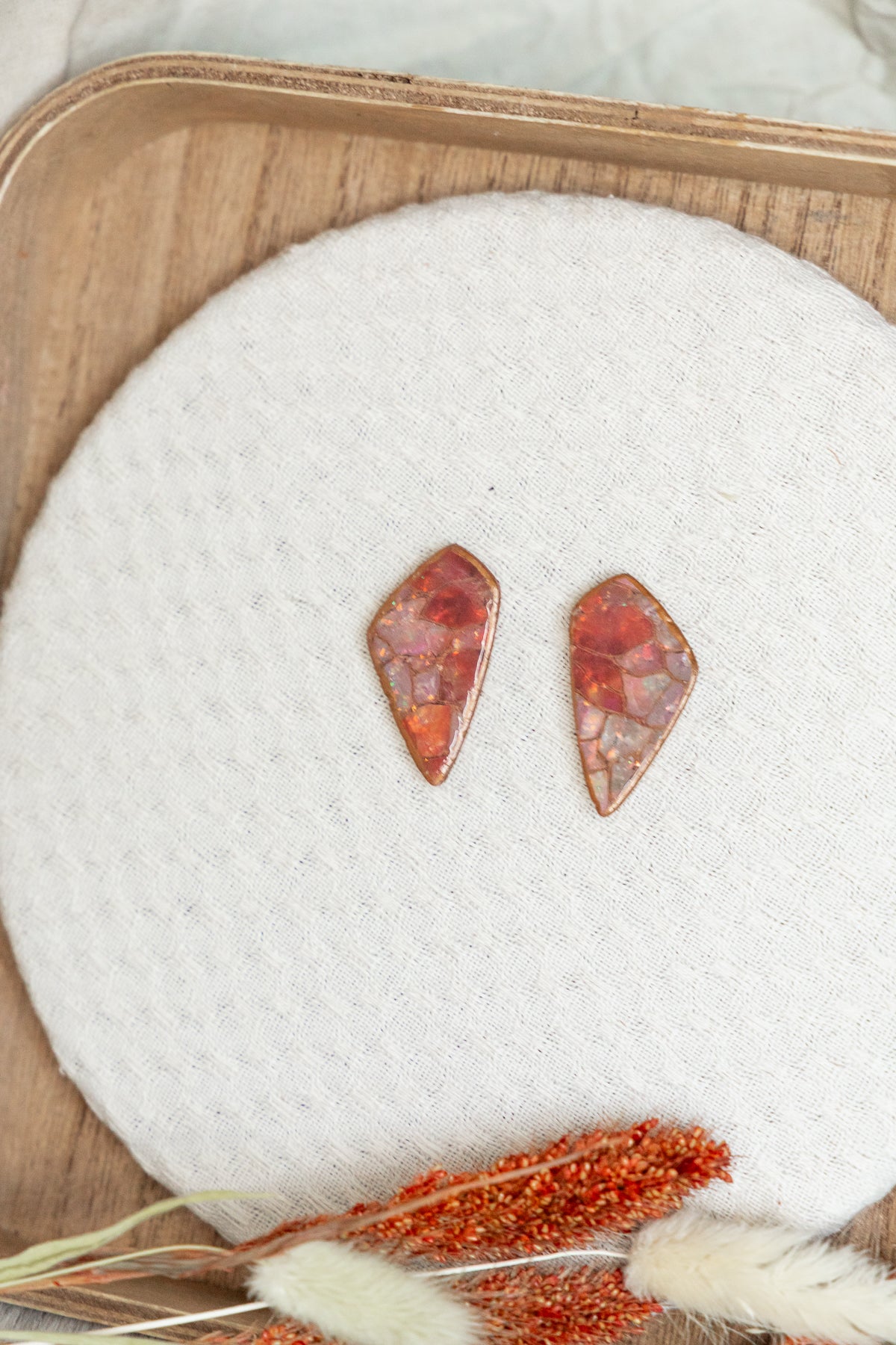 oorbellen van klei, klei oorbellen, sieraden, handgemaakte sieraden, statement sieraden, dames oorbellen