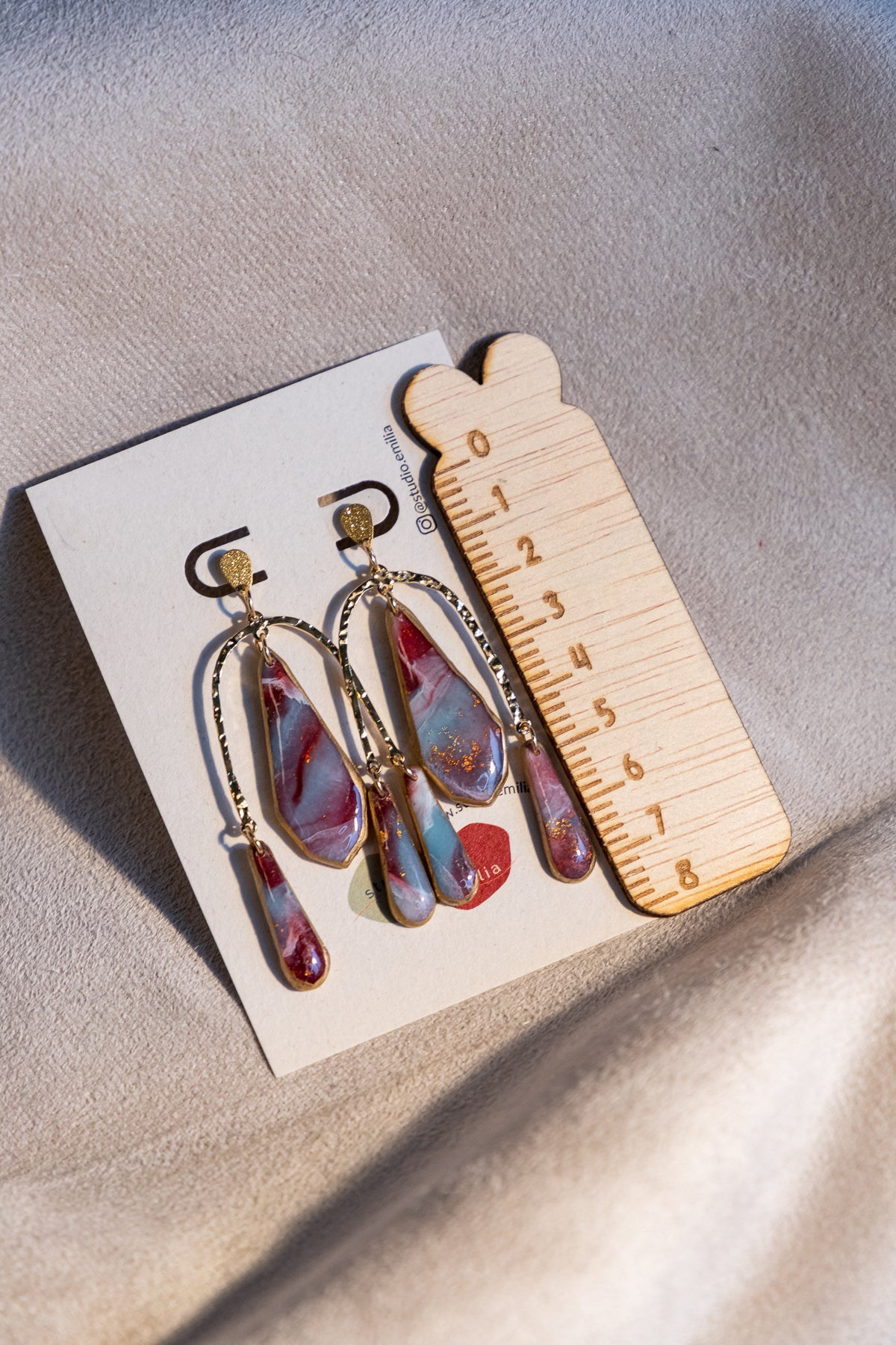 oorbellen van klei, klei oorbellen, sieraden, handgemaakte sieraden, statement sieraden, dames oorbellen