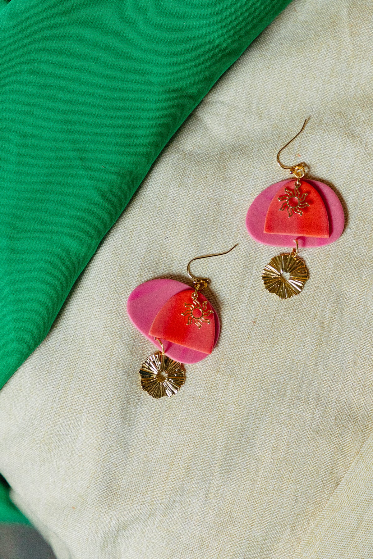 roze oorbellen, statement sieraden, oorbellen voor haar, rvs sieraden