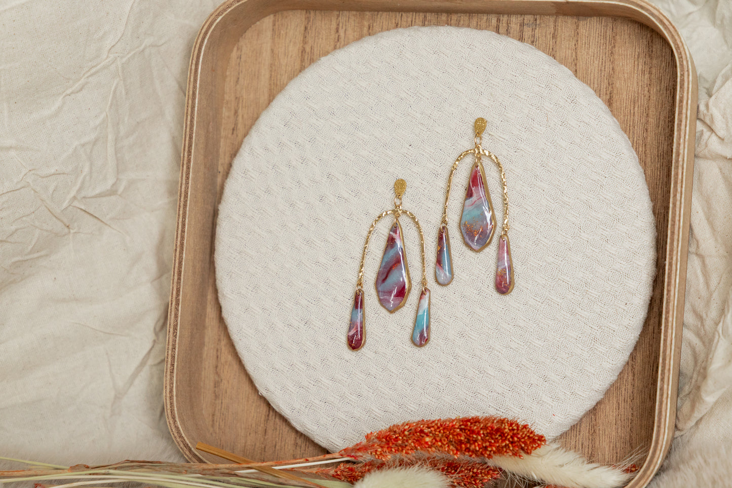 oorbellen van klei, klei oorbellen, sieraden, handgemaakte sieraden, statement sieraden, dames oorbellen