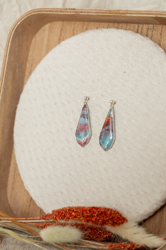 oorbellen van klei, klei oorbellen, sieraden, handgemaakte sieraden, statement sieraden, dames oorbellen, zilver oorbellen, roestvrijstaal sieraden